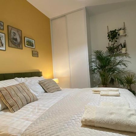 Green Park Apartament Przemyśl Esterno foto