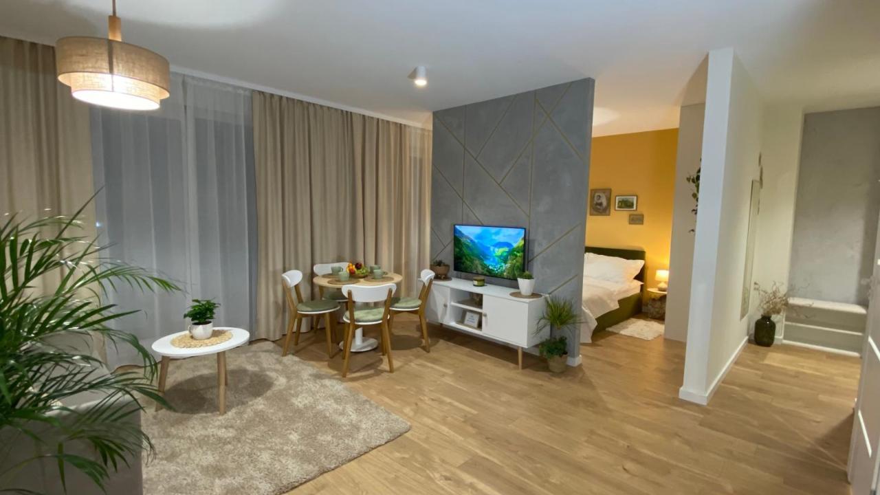 Green Park Apartament Przemyśl Esterno foto